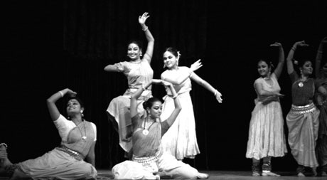 Đoàn Nghệ thuật múa Odissi Ấn Độ sang biểu diễn tại Việt Nam - 1 Đoàn Nghệ thuật múa Odissi Ấn Độ sang biểu diễn tại Việt Nam