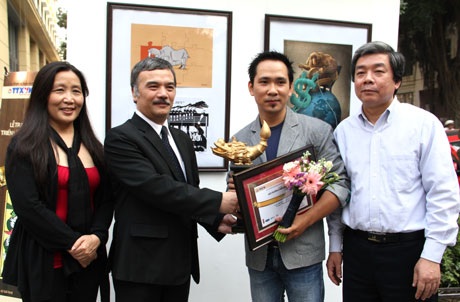 “Miếng ghép ngược” giành giải nhất Biếm họa về Môi trường