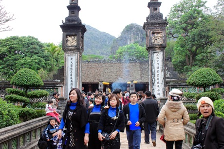 Ca sĩ Hoàng Dung hướng về sự bình yên - 9 Ca sĩ Hoàng Dung hướng về sự bình yên