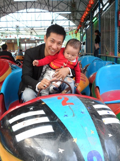 Cận cảnh “cục cưng” dễ thương nhà “sao mai” Lê Anh Dũng