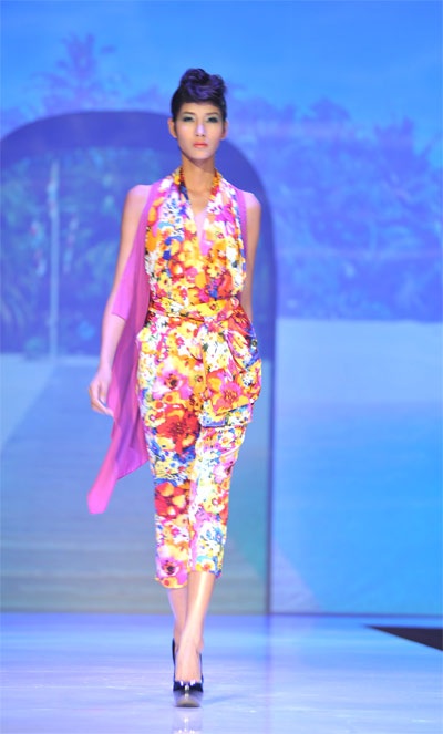 Con gái diva Thanh Lam “lộ” hình xăm ở ngực