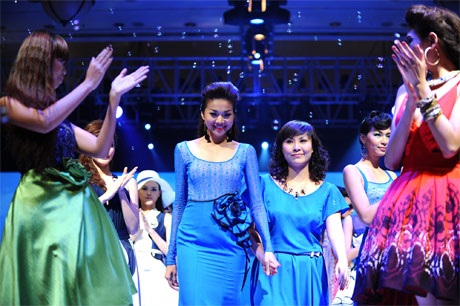 Con gái diva Thanh Lam “lộ” hình xăm ở ngực