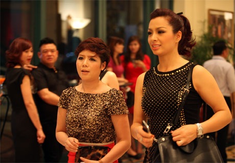 Con gái diva Thanh Lam “lộ” hình xăm ở ngực