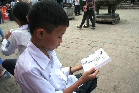 Ngày hội đọc sách 2012: Khi ngôn từ không chỉ nằm trên trang giấy…