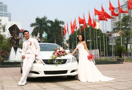 Thu Phượng: “Có nhiều đồn đại về hôn nhân giữa tôi và Thành Trung” - 2 Hình ảnh Thành Trung - Thu Phượng hạnh phúc trong ngày cưới cách đây 3 năm