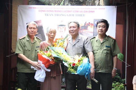 “Dặm dài ải Bắc” phác họa về cuộc đời của Đại tá Đào Đình Bảng - 3 Bìa cuốn sách Dặm dài ải Bắc