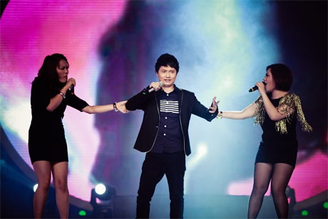 Thanh Tâm lội ngược dòng giành giải nhất Sao Mai điểm hẹn 2012 - 15 Nhạc sĩ Hải Phong tung hứng cùng Lưu Thanh Thanh, Nhật Trang