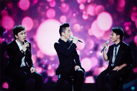 Thanh Tâm lội ngược dòng giành giải nhất Sao Mai điểm hẹn 2012 - 16 Việt Anh - Tùng Dương - Thanh Tâm với Hoa gạo