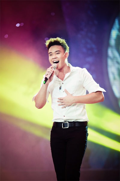 Thanh Tâm lội ngược dòng giành giải nhất Sao Mai điểm hẹn 2012 - 5 Đông Hùng