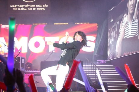 Monica chinh phục khán giả bằng sự giản dị