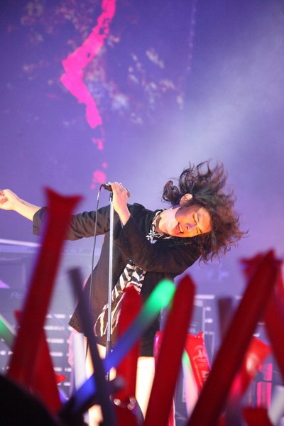 Monica không hát The boy is mine cùng khán giả Việt Nam