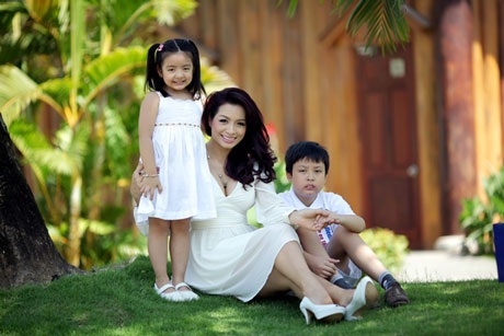 Ảnh đẹp như tranh của gia đình người mẫu Thúy Hằng - 9 H.Thanh