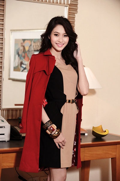 Hoa hậu Thu Thảo toát lên vẻ đẹp vừa sang trọng vừa rạng ngời giữa chiều nắng Sài Gòn