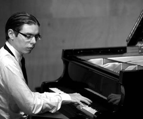 Song tấu piano và sáo của hai nghệ sĩ tài năng của Pháp tại Hà Nội - 2 Nghệ sĩ Tristan Pfaff