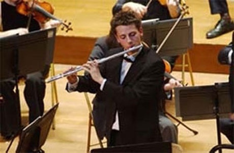 Song tấu piano và sáo của hai nghệ sĩ tài năng của Pháp tại Hà Nội - 1 Nghệ sĩ trẻ Clément