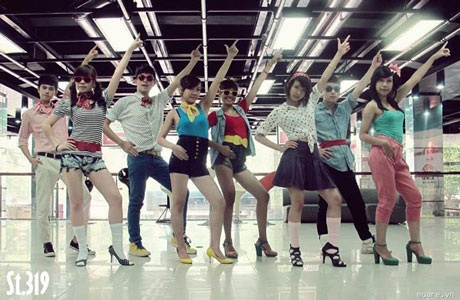 Nhóm nhạc Việt 9X - St. 319 là niềm tự hào của fan K-pop Việt