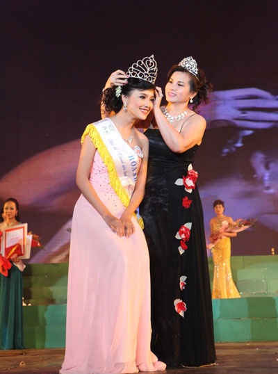 Nữ sinh chuyên Anh đăng quang Người đẹp Thái Nguyên