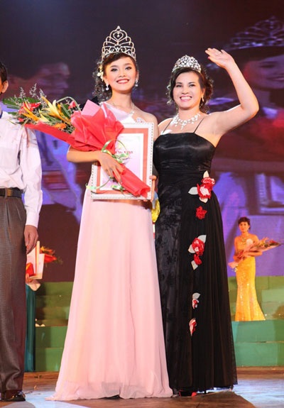 Nữ sinh chuyên Anh đăng quang Người đẹp Thái Nguyên