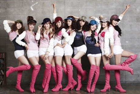 Nhóm nhạc nữ nổi tiếng xứ Hàn SNSD trở lại Việt Nam biểu diễn - 2 Nhóm nhạc nữ Hàn Quốc SNSD