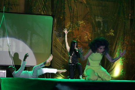 Màn trình diễn độc đáo của Đào Anh Khánh và các nghệ sĩ