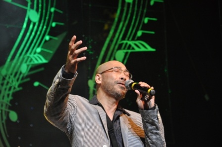 Trịnh Nam Sơn trở về với đêm nhạc mở màn tại Hà Nội đầy say đắm