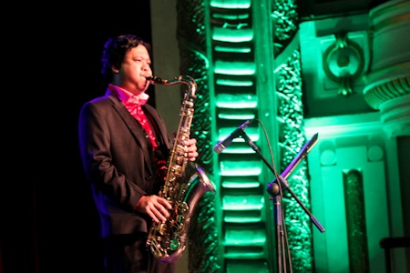 Nghệ sĩ Phan Anh Dũng phiêu trong đêm nhạc của mình