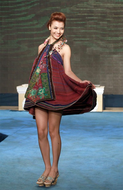 Người mẫu Hồng Quế