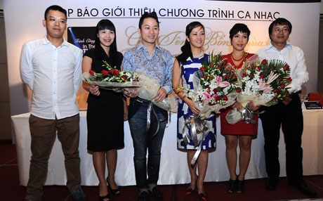 Trịnh Vĩnh Trinh: “Tùng Dương hát Trịnh là một thử thách lớn” - 3 và ê kíp sản xuất chương trình In the spotlight