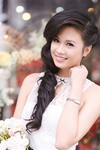 Thí sinh Phụ nữ Việt Nam qua ảnh xinh như “thiên thần áo trắng” - 3 Thí sinh Phụ nữ Việt Nam qua ảnh xinh như “thiên thần áo trắng”