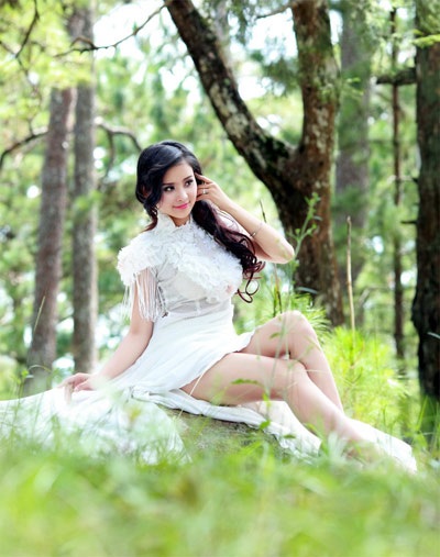 Thí sinh Phụ nữ Việt Nam qua ảnh xinh như “thiên thần áo trắng” - 6 Trần Bửu Lâm là đương kim Hoa khôi ĐH Ngoại thương TPHCM