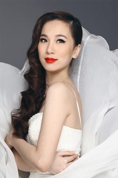 Thí sinh Phụ nữ Việt Nam qua ảnh xinh như “thiên thần áo trắng” - 7 Trần Bửu Lâm là đương kim Hoa khôi ĐH Ngoại thương TPHCM