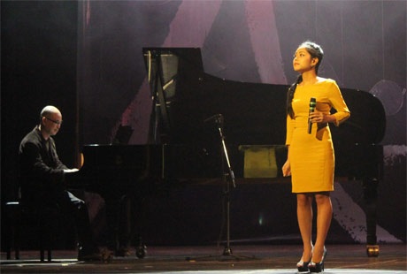 Ấn tượng đặc biệt từ chương trình nghệ thuật “Bay cùng ViLi” - 6 Ca sĩ đang thi Vietnam Idol, Hoàng Quyên
