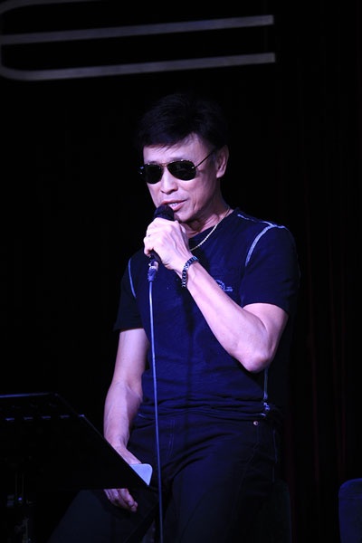 Mỹ Linh không bỏ show dù chăm chồng mổ sỏi thận - 3 Tuấn Ngọc cũng không kịp trở về Mỹ chịu tang anh vợ, ca sĩ Duy Quang
