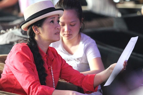 Hồng Nhung luôn giữ nét son trẻ dù đã U40 và là mẹ của hai em bé