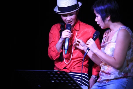 Mỹ Linh luôn tỏa sáng với mắt bồ câu, mái tóc tém và nụ cười đầy sức sống