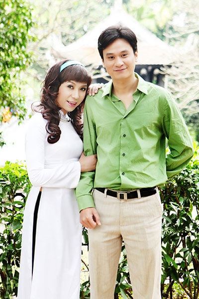 Long Nhật trần tình về việc lộ ảnh nghi “chuyển giới” - 2 Long Nhật giả gái e ấp bên nam diễn viên Công Dũng