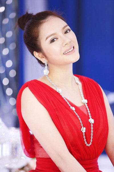 Lý Nhã Kỳ dự tiệc cùng GS Ngô Bảo Châu