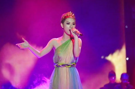 Trà My Idol gây ấn tượng với hình ảnh nữ thần - 2 N.H