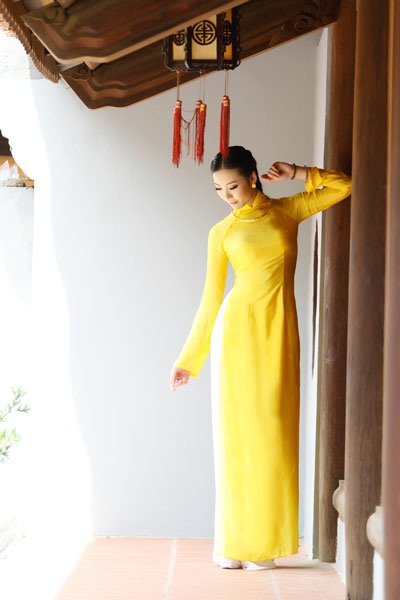 Á hậu Thùy Trang dịu dàng đón xuân - 5 Hà Thanh