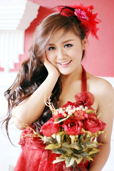 Ca sĩ Văn Mai Hương