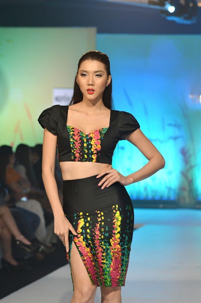 Ngọc Quyên trình diễn thời trang tại TP. Hồ Chí Minh tối ngày 5/3