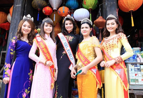 Đoàn Hoa hậu các Dân tộc Việt Nam từng quảng bá hình ảnh tại Hội An