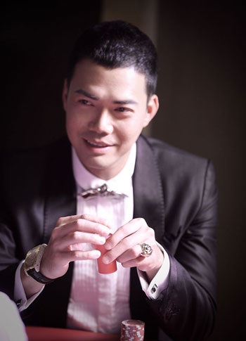 Vẻ lịch lãm của “bạn trai tin đồn” của Lý Nhã Kỳ - 3 Vẻ lịch lãm của bạn trai tin đồn của Lý Nhã Kỳ