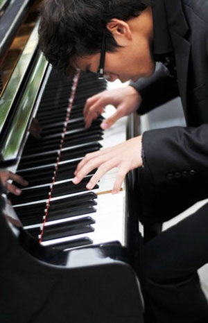 Tài năng piano gốc Việt đoạt giải Junior Prize - 1 Tài năng piano gốc Việt đoạt giải Junior Prize