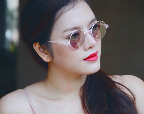 Lý Nhã Kỳ: “Nhiều bạn bè tôi đi du lịch trong nước bị chặt chém” - 1 Lý Nhã Kỳ: “Nhiều bạn bè tôi đi du lịch trong nước bị chặt chém”