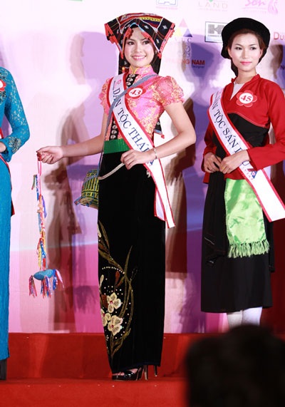 Lò Thị Phượng, dân tộc Thái