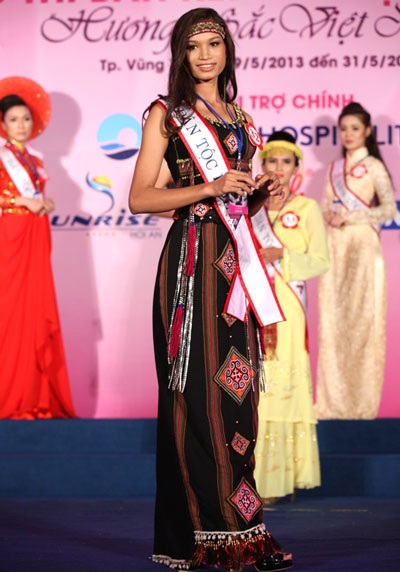 H'Ang Nie, dân tộc Ê đê