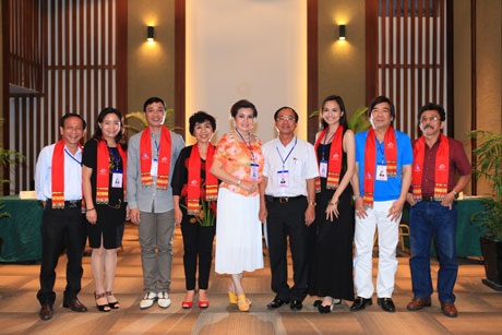 Diễm Hương chấm vòng thi ứng xử Hoa hậu dân tộc