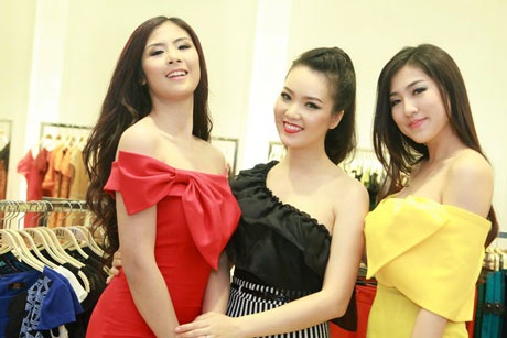 Hoa hậu Ngọc Hân, Á hậu Thụy Vân và Á hậu Tú Anh như ba đóa hoa khoe sắc tại sự kiện