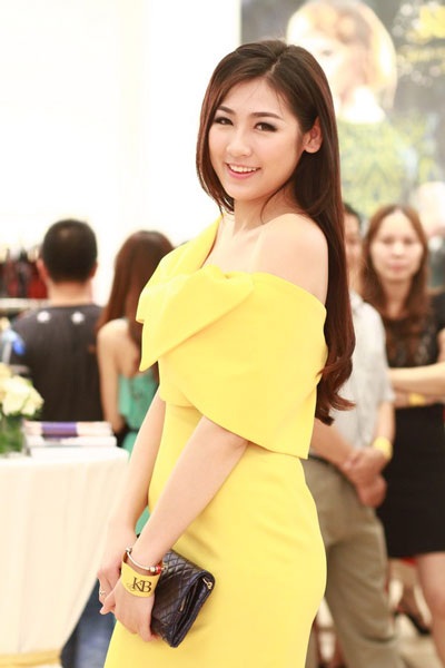 Ngọc Hân nhận được nhiều lời khen ngợi về phong cách thời trang và cách làm đẹp